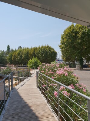 Exterior - Brit Hotel Moulin de la Pioline (Aix-en-Provence)