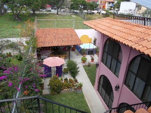 Property grounds - Lolitas Inn (Ajijic)