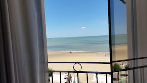 Premium-Zimmer, 1 Queen-Bett, Meerblick | Strand-/Meerblick