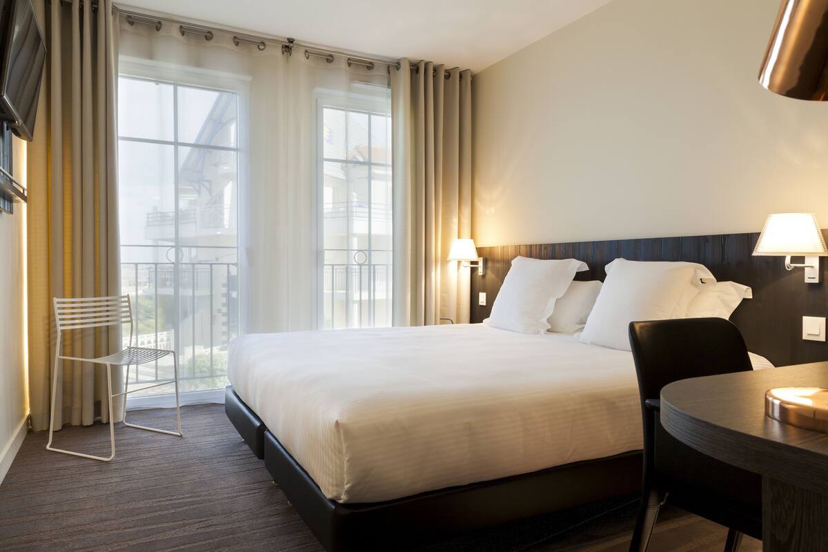 Habitación clásica, 1 cama Queen size, vista a la ciudad | Vista a la ciudad