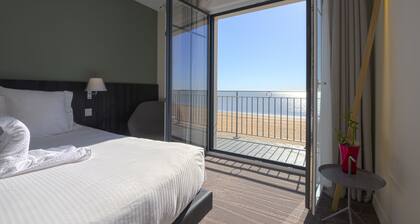 Hotel Les Flots - Chatelaillon Plage