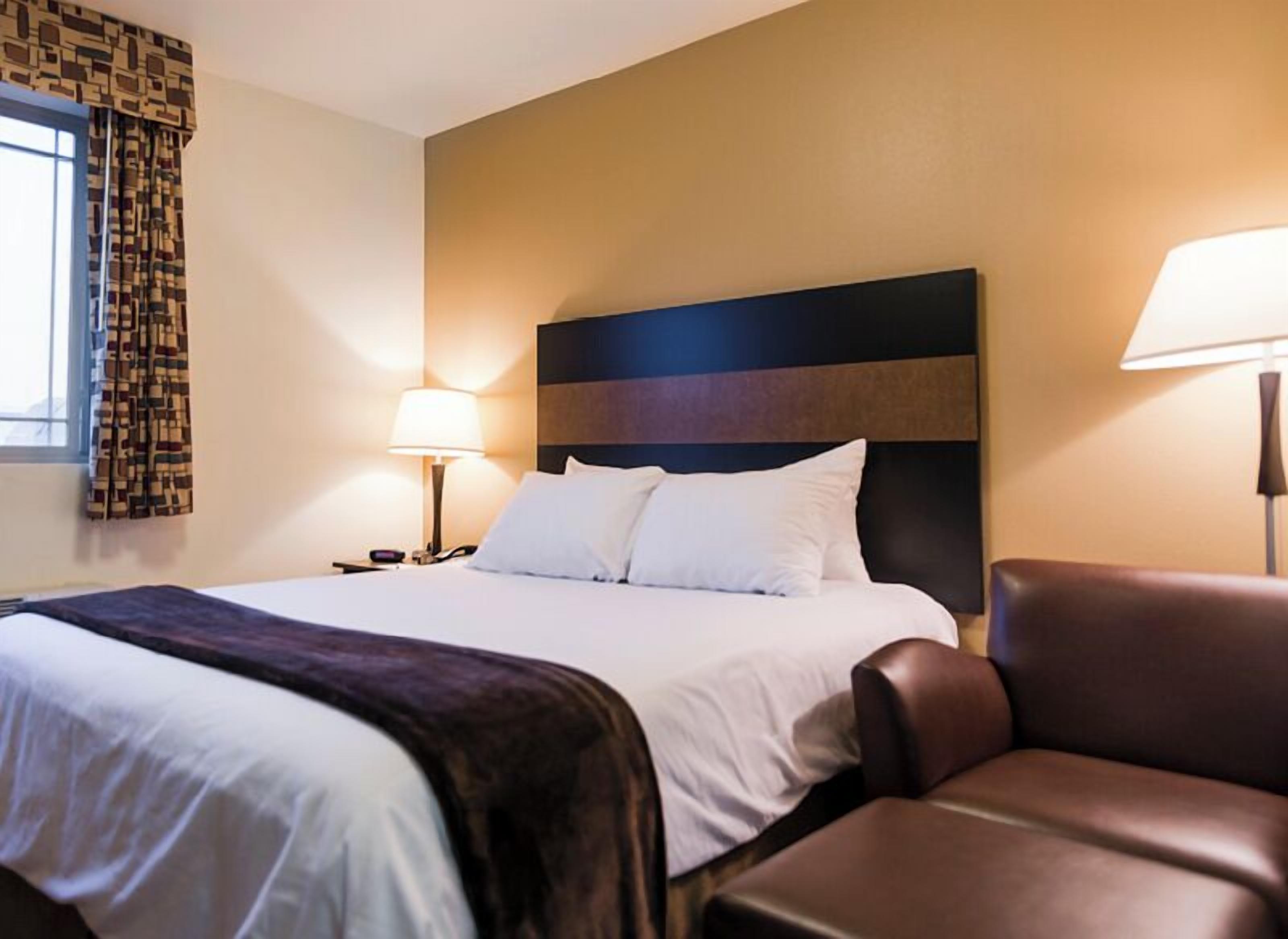 Ropa de cama de alta calidad y colchones con acolchado adicional