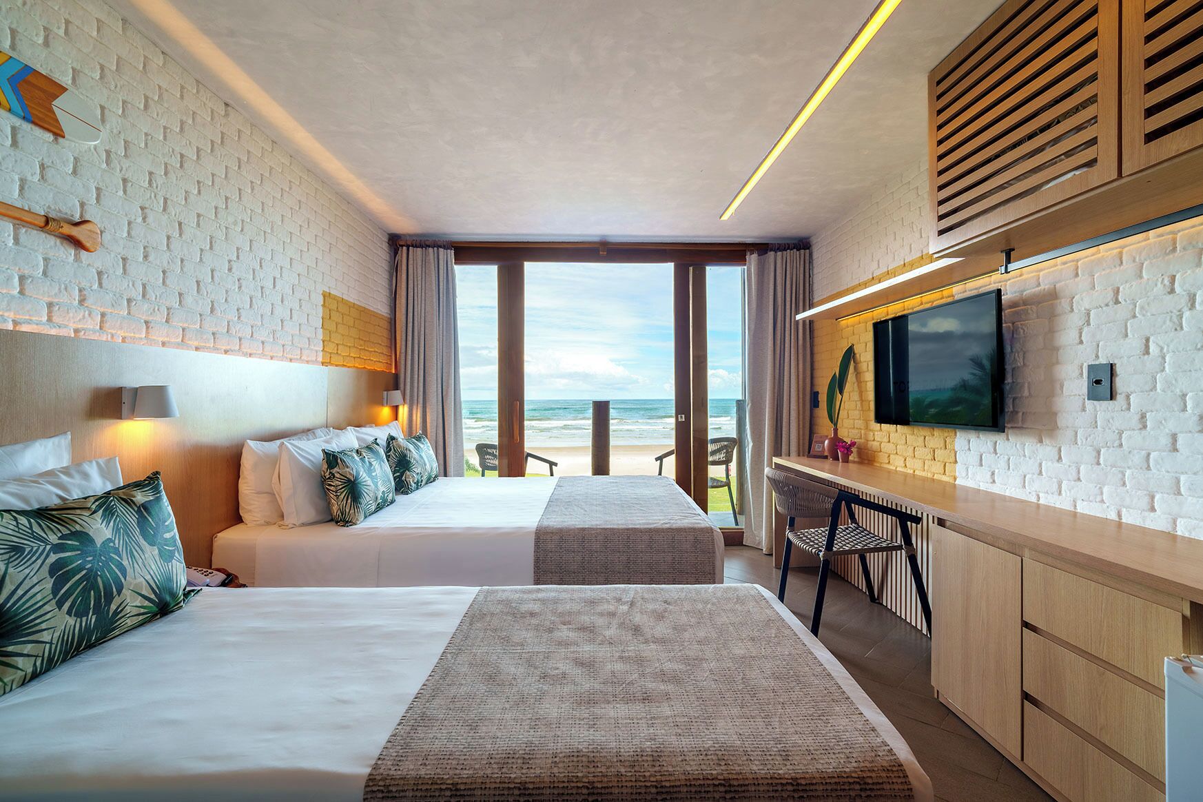 Caja de seguridad en la habitación y decoración personalizada 