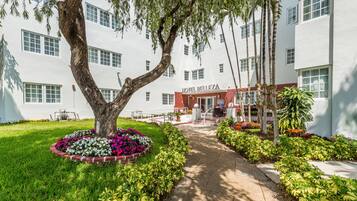 Fachada de la propiedad