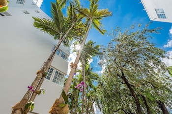 Exterior detail at Hotel Belleza