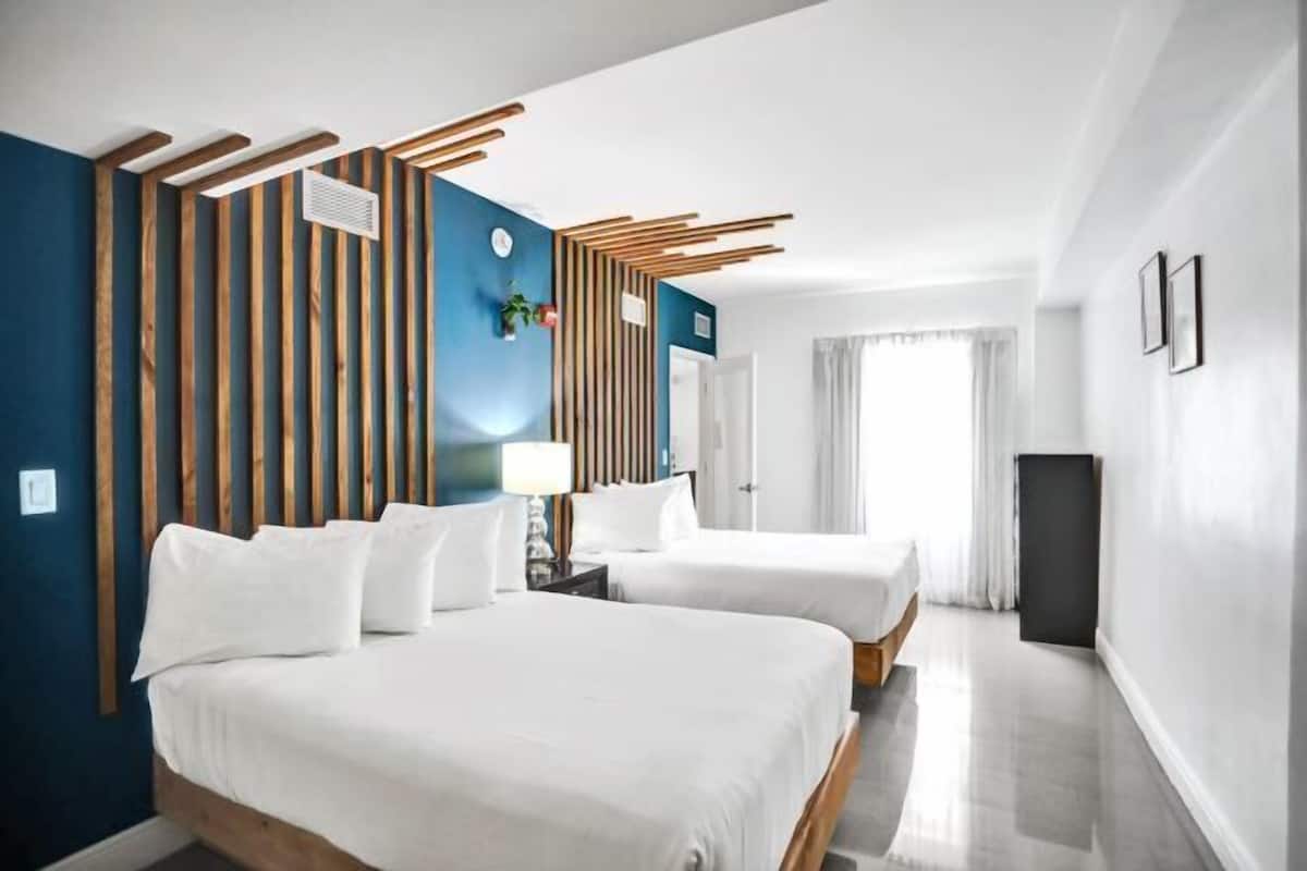 1 quarto, edredons de pluma, cofres nos quartos, quartos à prova de som