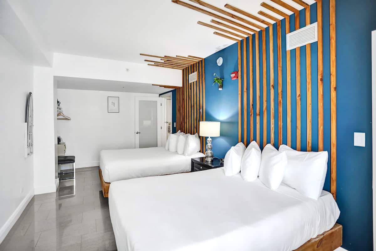 Premium-suite - 2 soveværelser - køkken - udsigt til gårdsplads | 1 soveværelse, dundyner, pengeskab på værelset, lydisolering