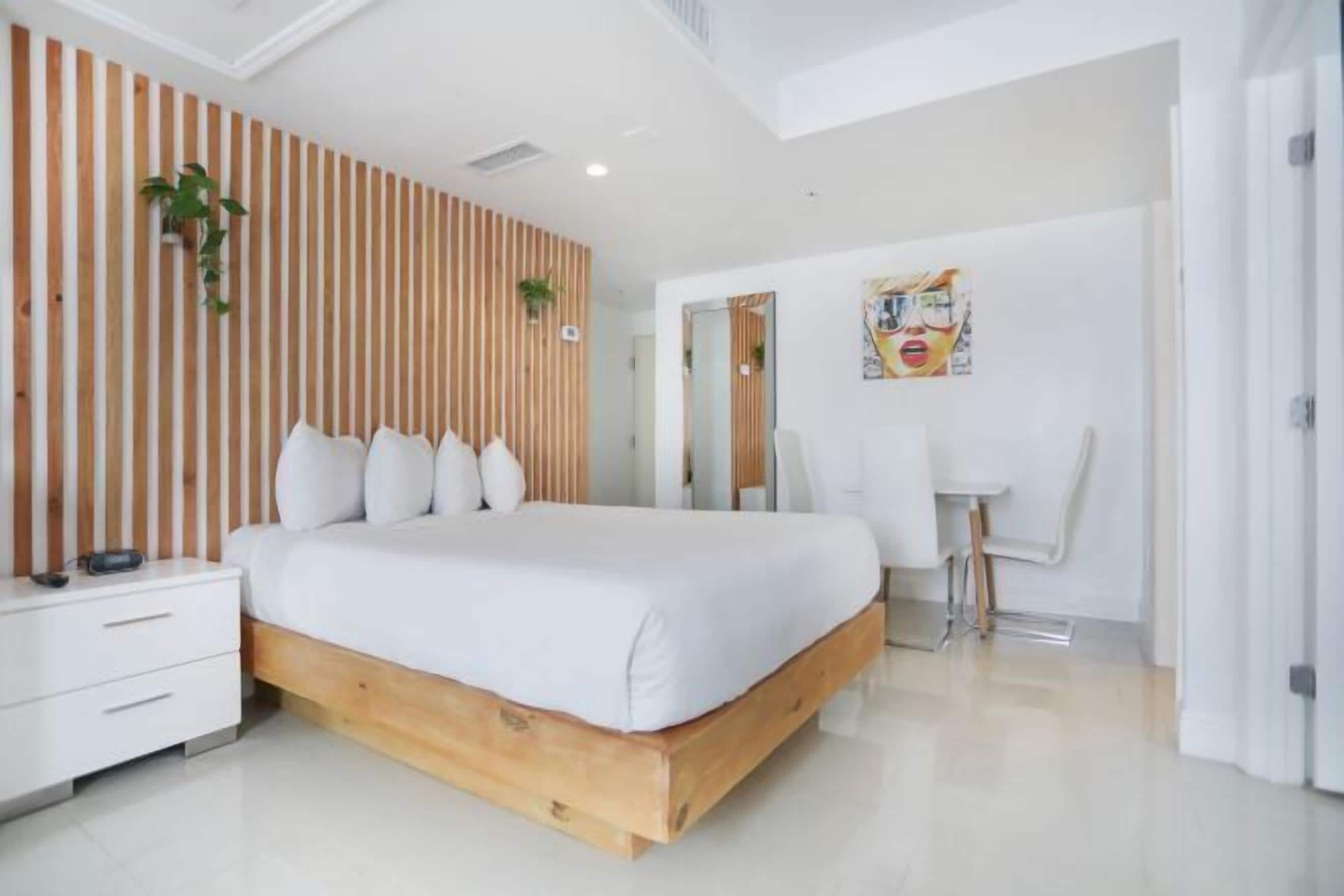 Down comforters, in-room safe, soundproofing, iron/ironing board