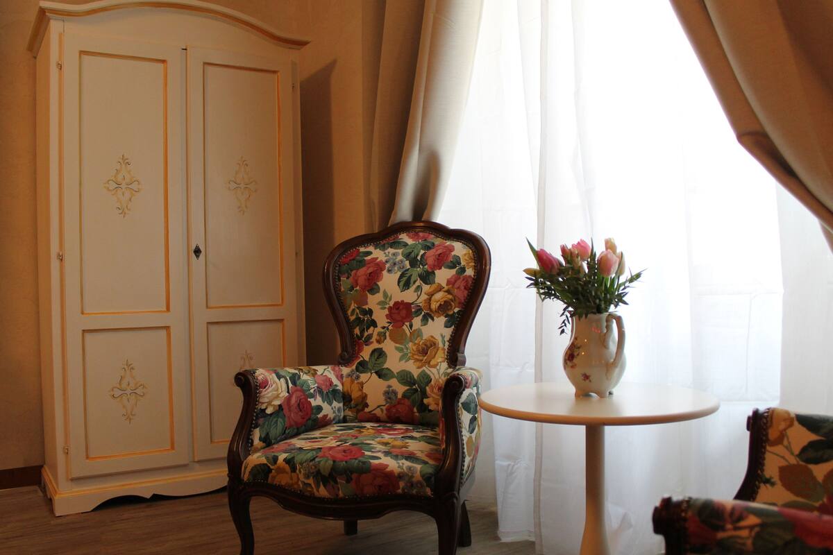 Standard Quadruple Room, 1 Bedroom | Minibar, in-room safe, blackout curtains, free WiFi