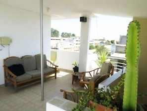 Habitación con 2 camas individuales | Terraza o patio