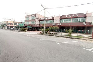 Parking - Hotel Station 18 (Ipoh)