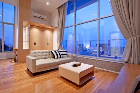 Penthouse Seaview Suite 2 Bedroom | Living area | LED TV