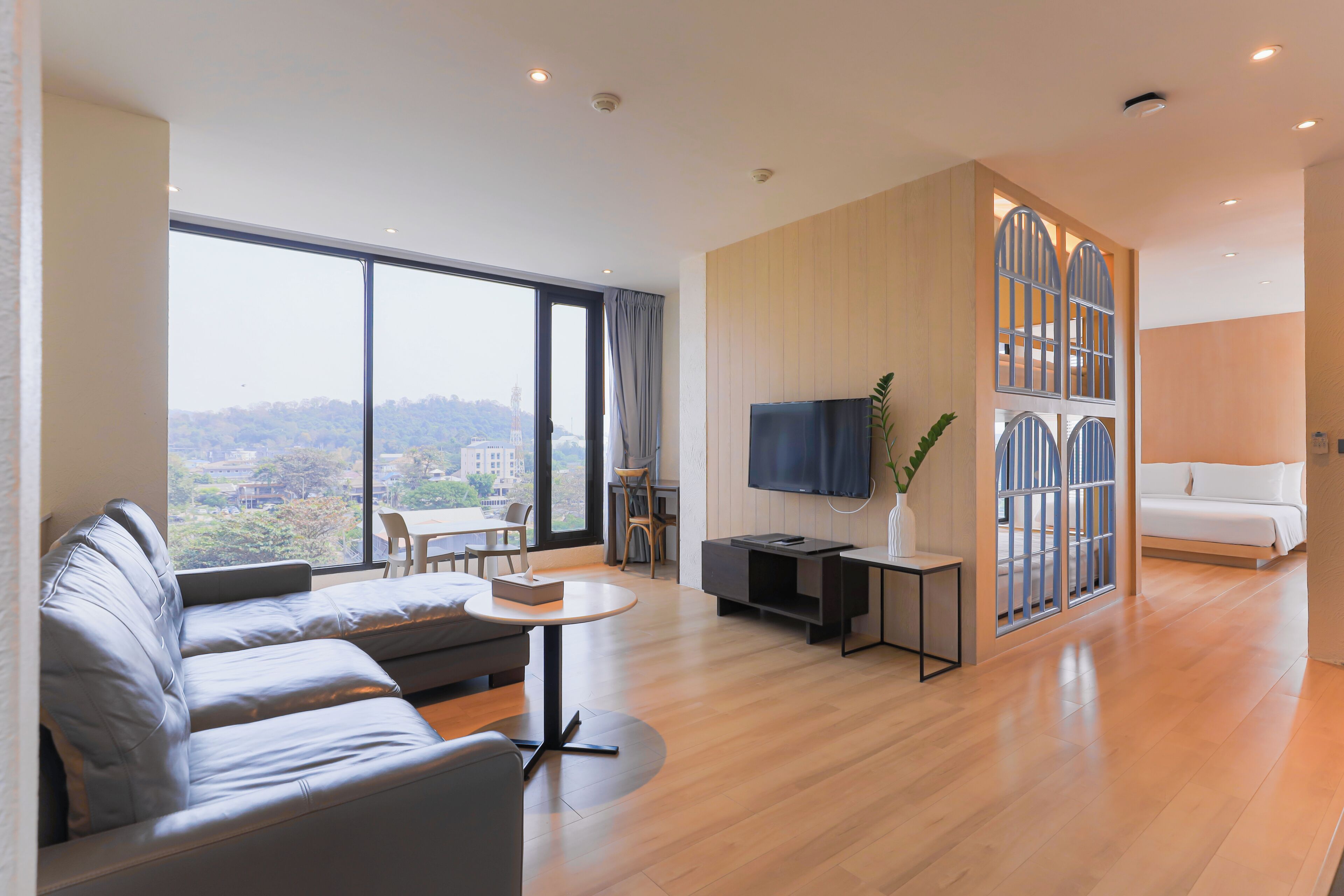 ห้องแกลเลอรีสำหรับสี่ท่าน | ตู้นิรภัยในห้องพัก, โต๊ะทำงาน, ผ้าม่านกันแสง, Wi-Fi ฟรี