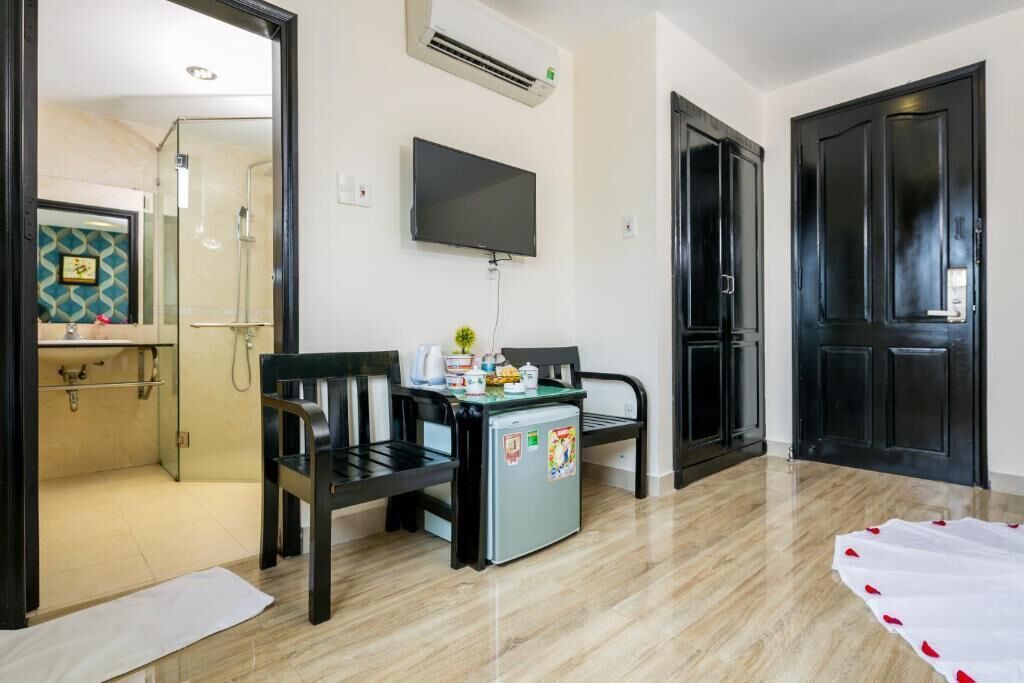 minibar, individually furnished, desk, laptop workspace