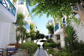 Garden - Mika Villas & Suites (Hersonissos)