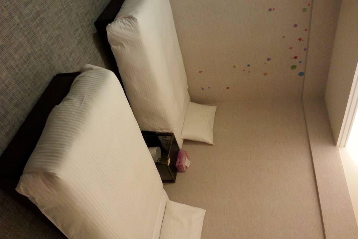 Kamar Twin Standar | Brankas, tempat tidur lipat/tambahan, dan Wi-Fi gratis