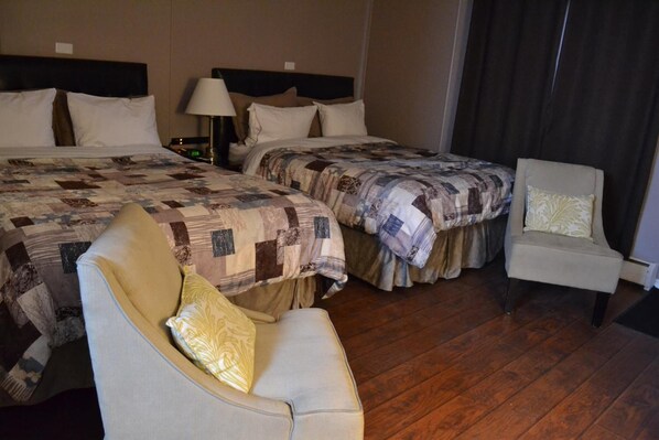 Premium bedding, desk, rollaway beds, free WiFi