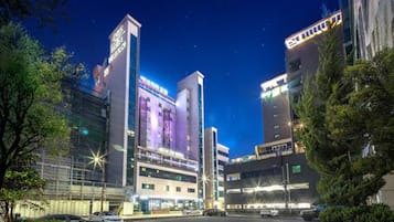 Located in a vibrant urban area, this hotel offers a striking vertical design.