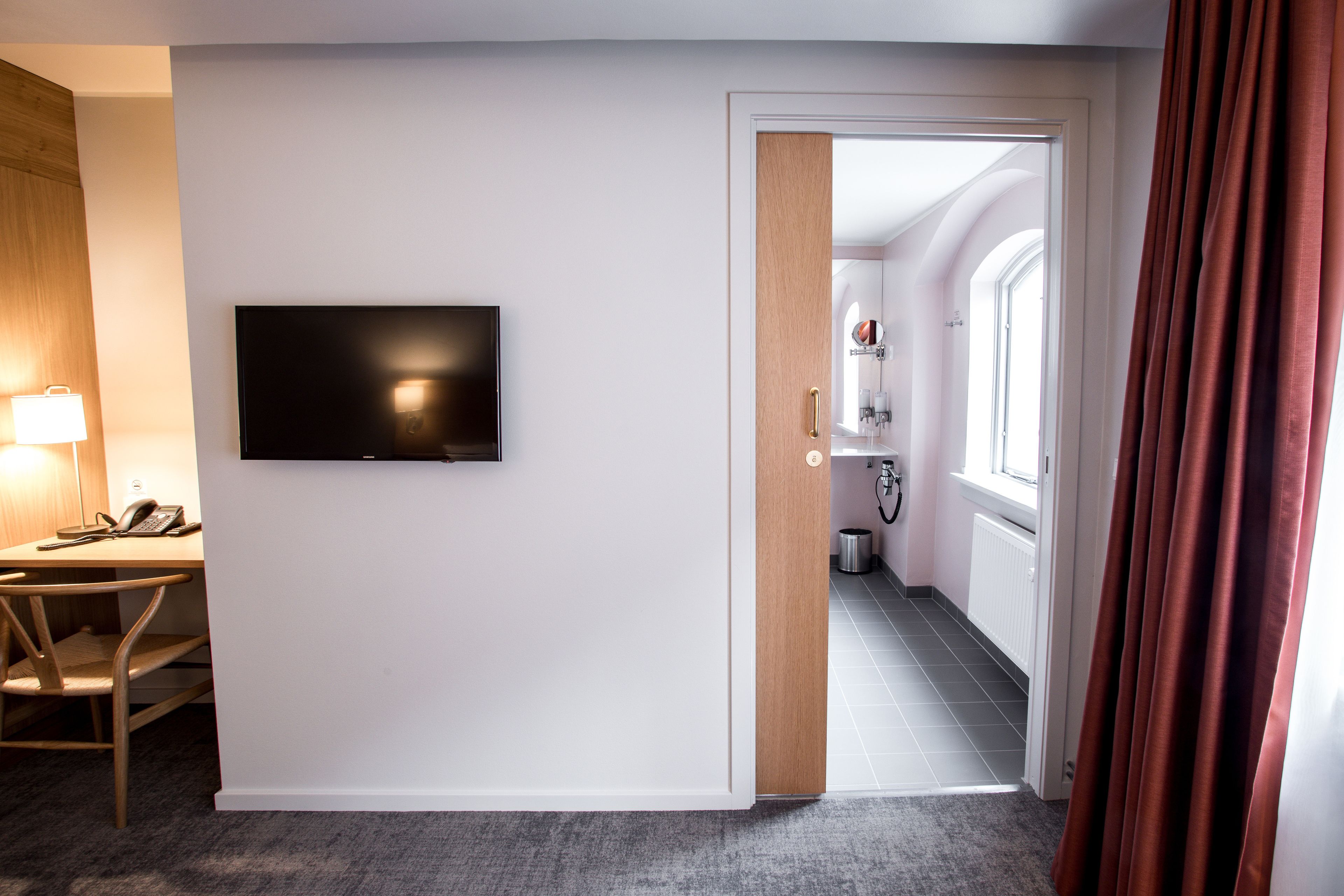 superior double room | in-room safe, desk, iron/ironing board, free wifi