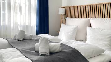 Economy Double Room | In-room safe, desk, iron/ironing board, free WiFi