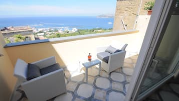 Chambre Double Deluxe, vue mer | Terrasse/Patio