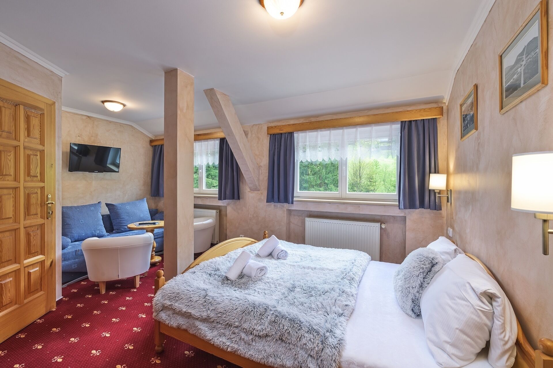 Premium bedding, free WiFi, bed sheets