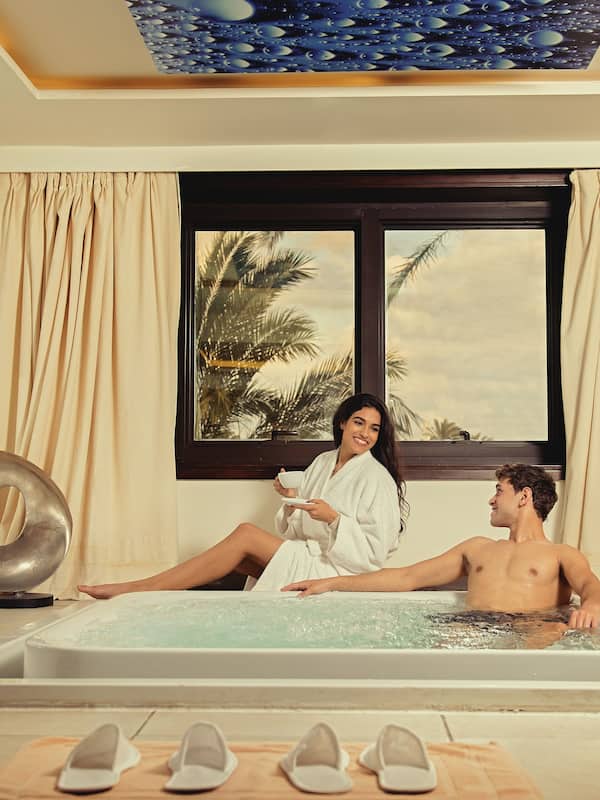 Couples treatment rooms, sauna, steam room, Turkish bath