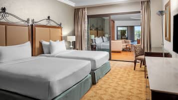 Royal Suite, 1 King Bed, Smoking | Minibar, in-room safe, desk, blackout drapes