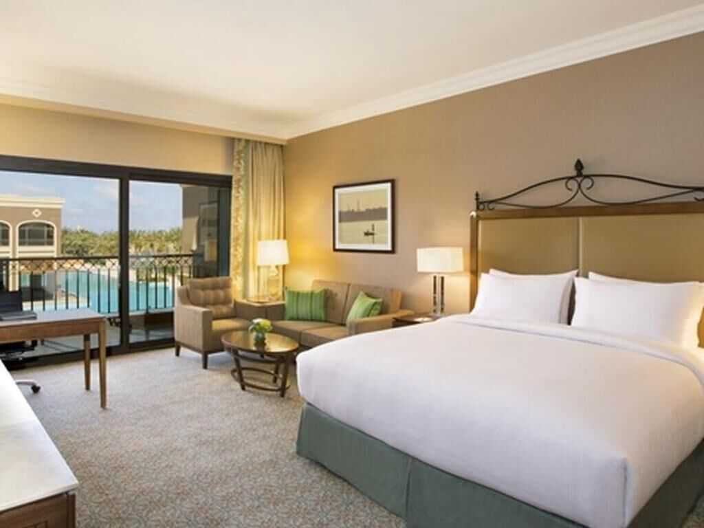 Minibar, in-room safe, desk, blackout curtains