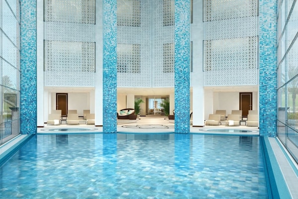 Kolam renang tertutup, kolam renang terbuka, payung kolam