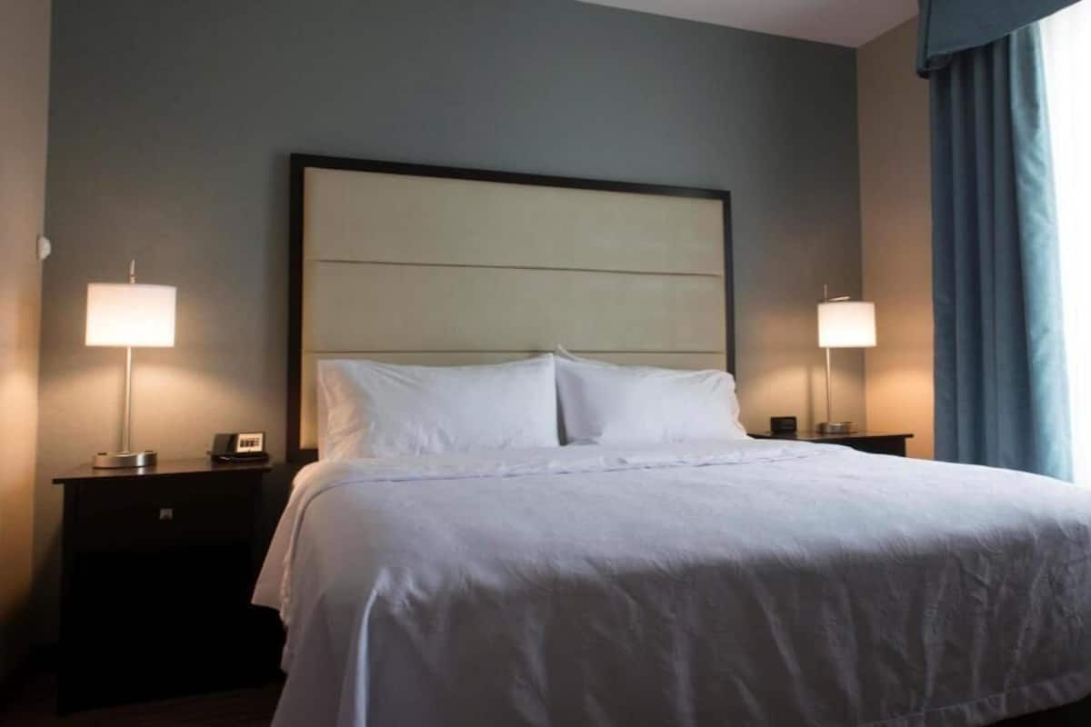Hypo-allergenic bedding, desk, rollaway beds, free WiFi