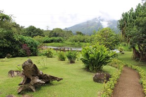 Garden - Hotel Colinas del Miravalles (Fortuna)