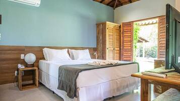 Bangalo Anga Família | Frigobar, roupa de cama