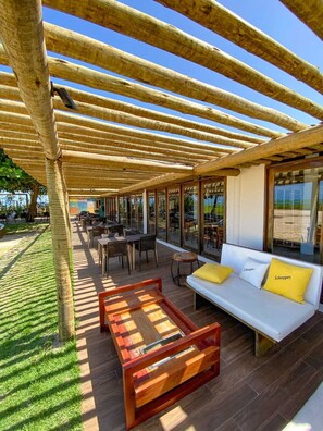 Breakfast, lunch, dinner served; Regional cuisine - Anga Beach Hotel (São Miguel dos Milagres)