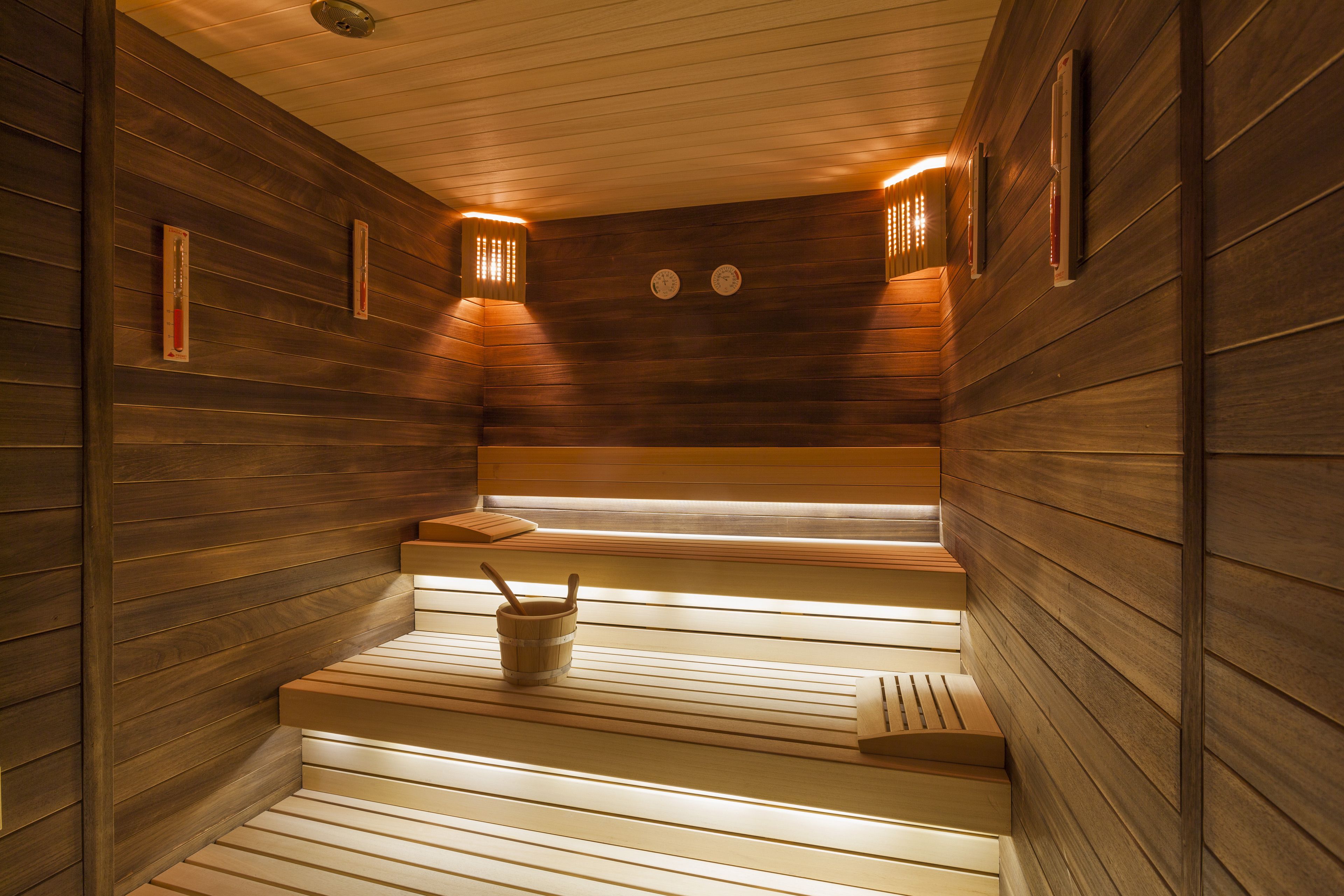 sauna, hot tub, steam room, turkish bath/hammam