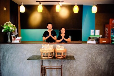 Lamer Hotel and Hostel