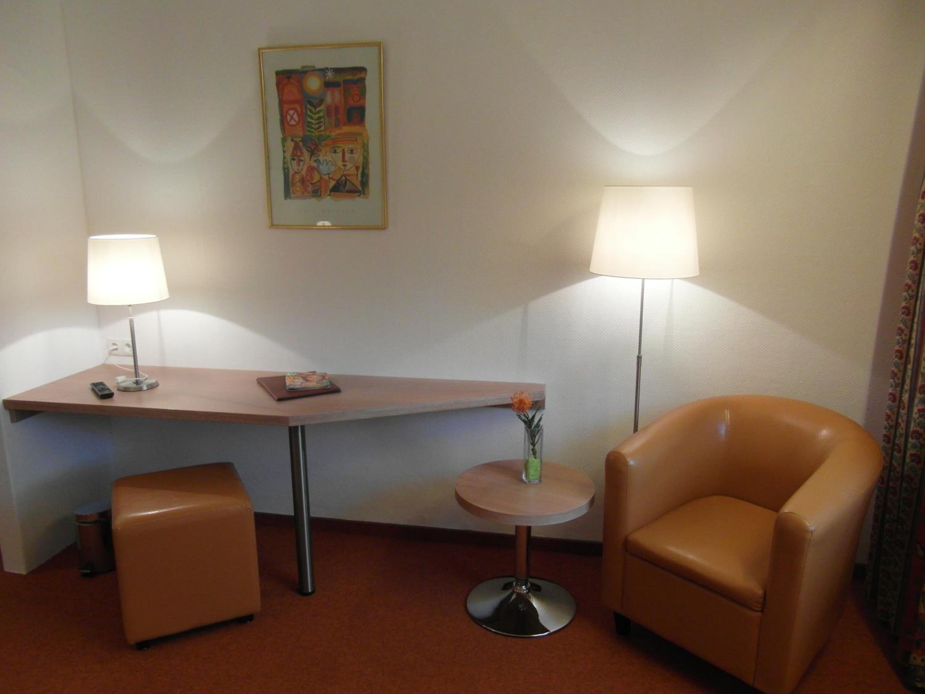 desk, blackout curtains, soundproofing, cots/infant beds