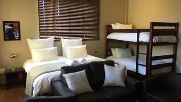 Superking studio TL Manor  | Premium bedding, pillow-top beds, in-room safe, individually decorated