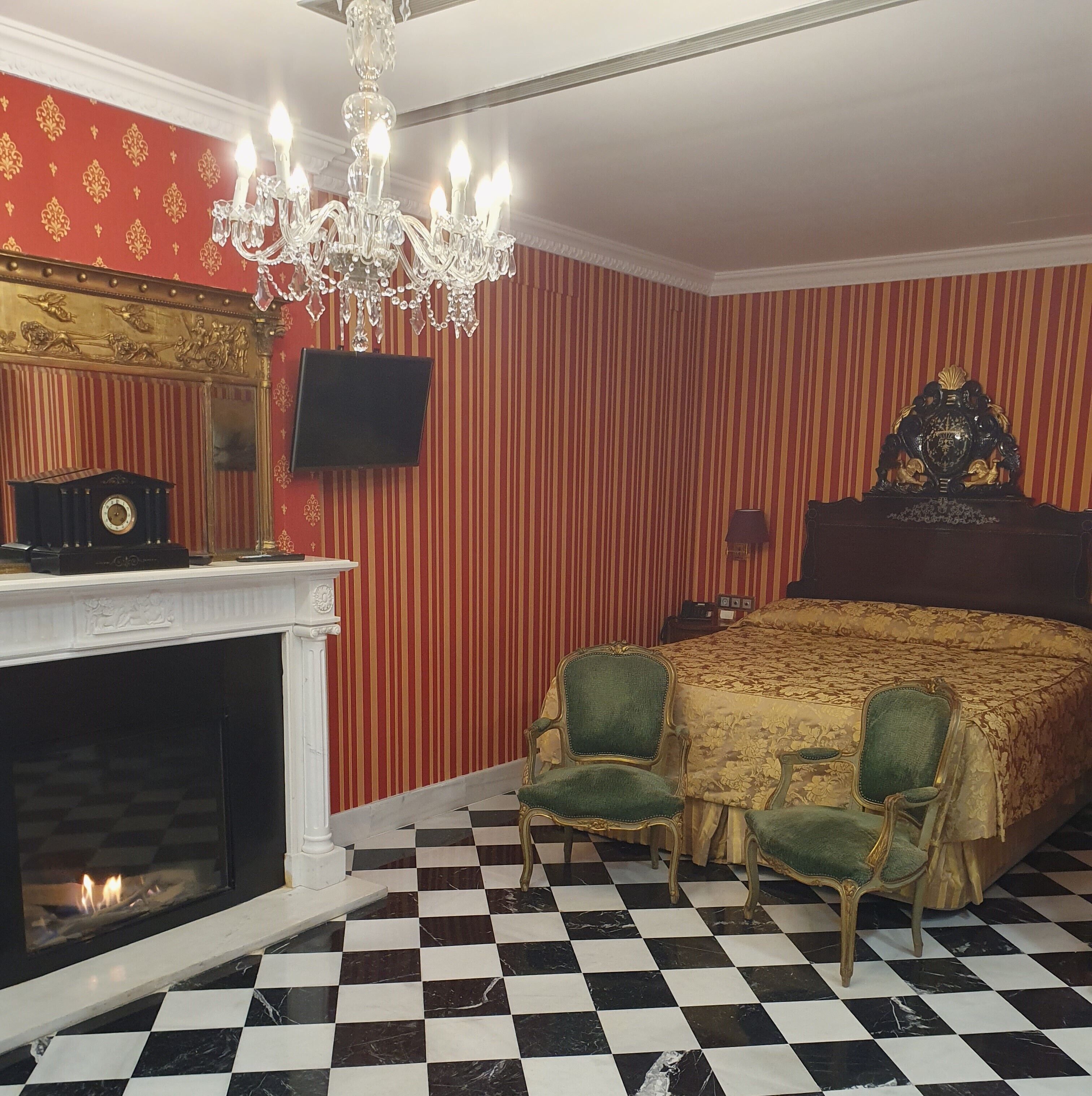 junior suite | 1 bedroom, egyptian cotton sheets, minibar, in-room safe