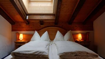 Plateau Rosa Suite | Hypo-allergenic bedding, in-room safe, desk, free WiFi
