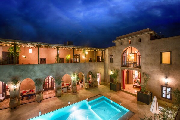 Outdoor pool, pool umbrellas, pool loungers