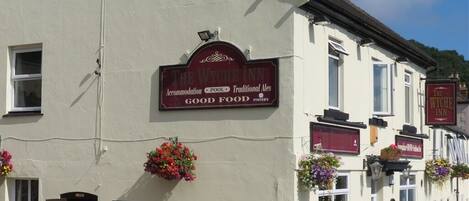 Economy-Doppelzimmer, mit Bad (Small Double) | Außenbereich