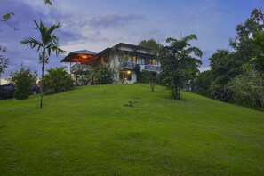 บริเวณภายนอก