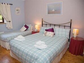 Cribs/infant beds, free WiFi - Doire Liath (Bantry)