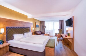 Coffres-forts dans les chambres, bureau, Wi-Fi gratuit, draps fournis