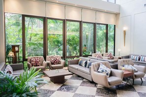 Sala de estar en el lobby