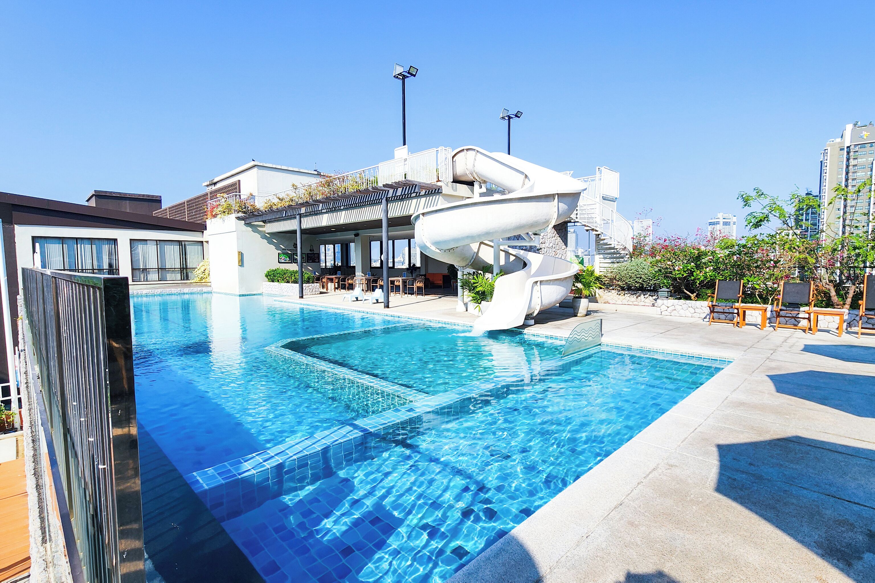 Outdoor pool, open 8:00 AM to 8:00 PM, sun loungers