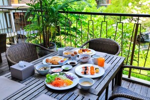 Se sirven desayunos, almuerzos y cenas