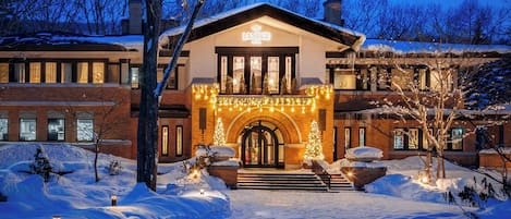 Front of property – evening/night
