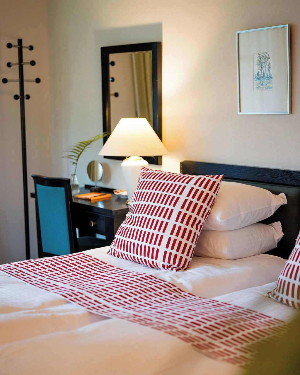 Superior Room | Down duvets, minibar, desk, iron/ironing board
